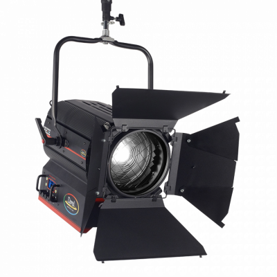 STUDIO FRESNEL PRO 400W COMPACT RGBWW e CCT 2500K°-10000K°